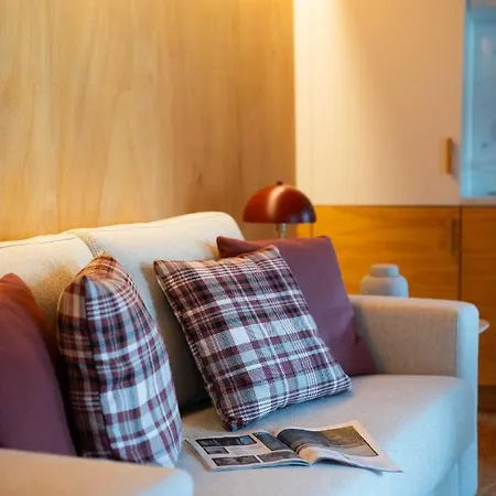 Apartment Joivy Elegant Apt Near Beach & City Centre Porto
